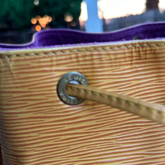 LV Louis Vuitton epi leather bundle! 🔥 - Picture 5 of 17